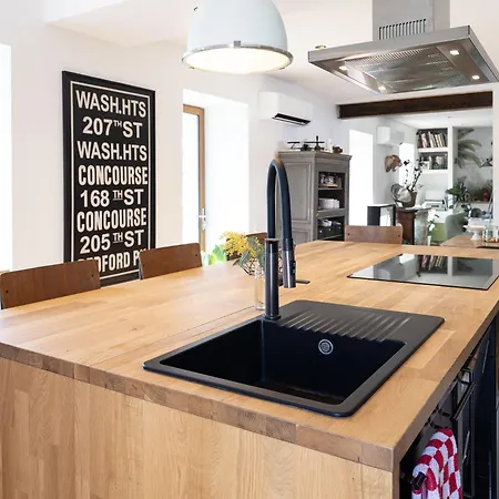 La Boca Noche D'hotes Et